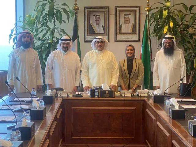 مقابلة وزير الاوقاف والشئون الاسلامية